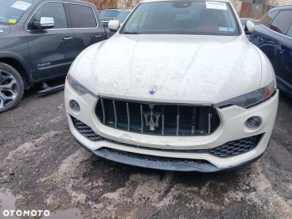 Maserati Levante Q4 - 5