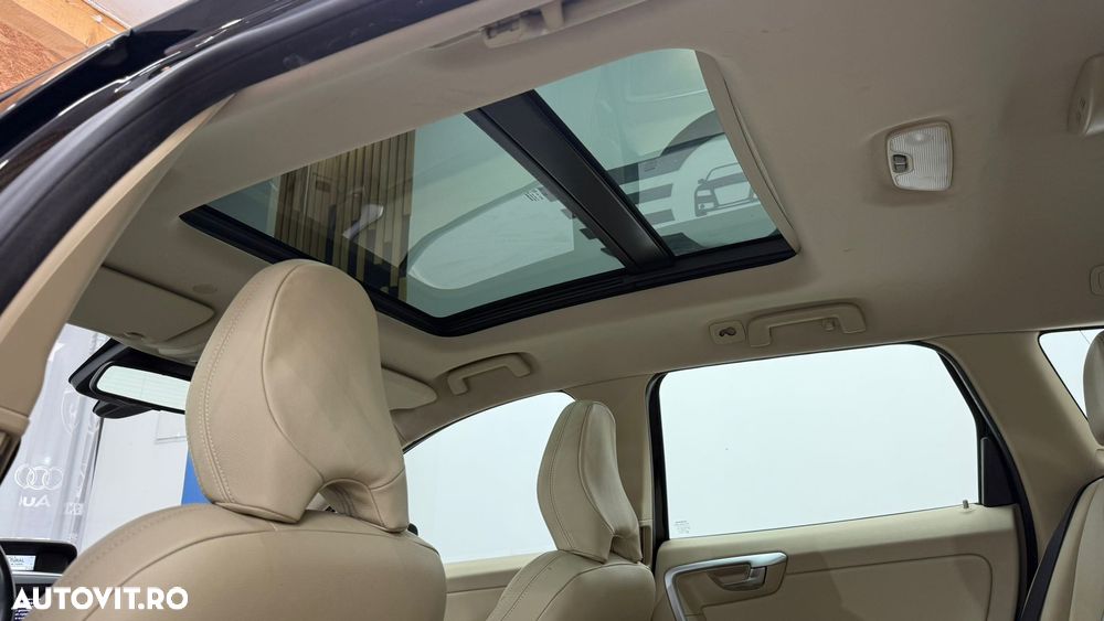 Volvo XC 60 D4 Kinetic - 22