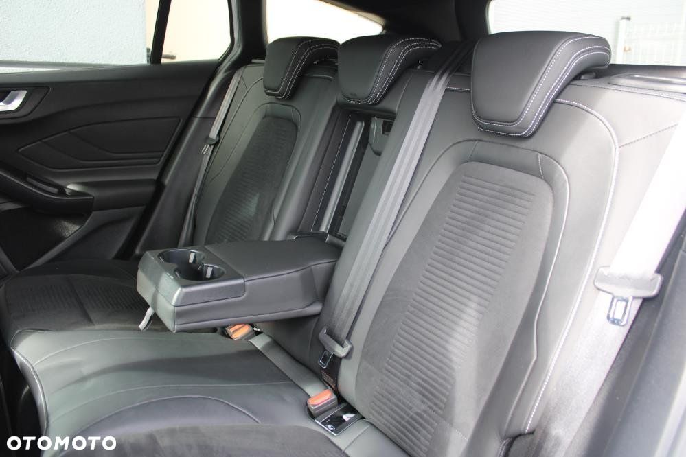 Ford Focus - 12