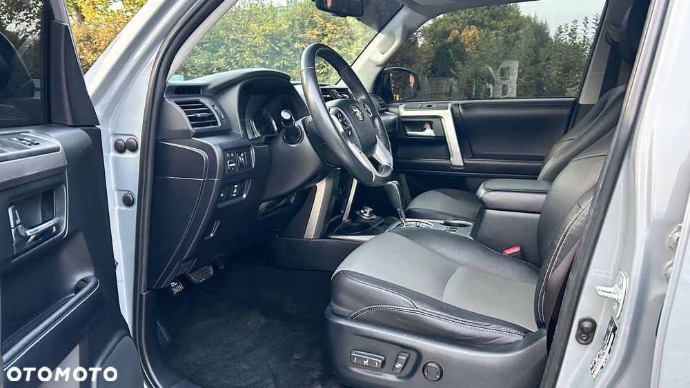 Toyota 4-Runner - 13