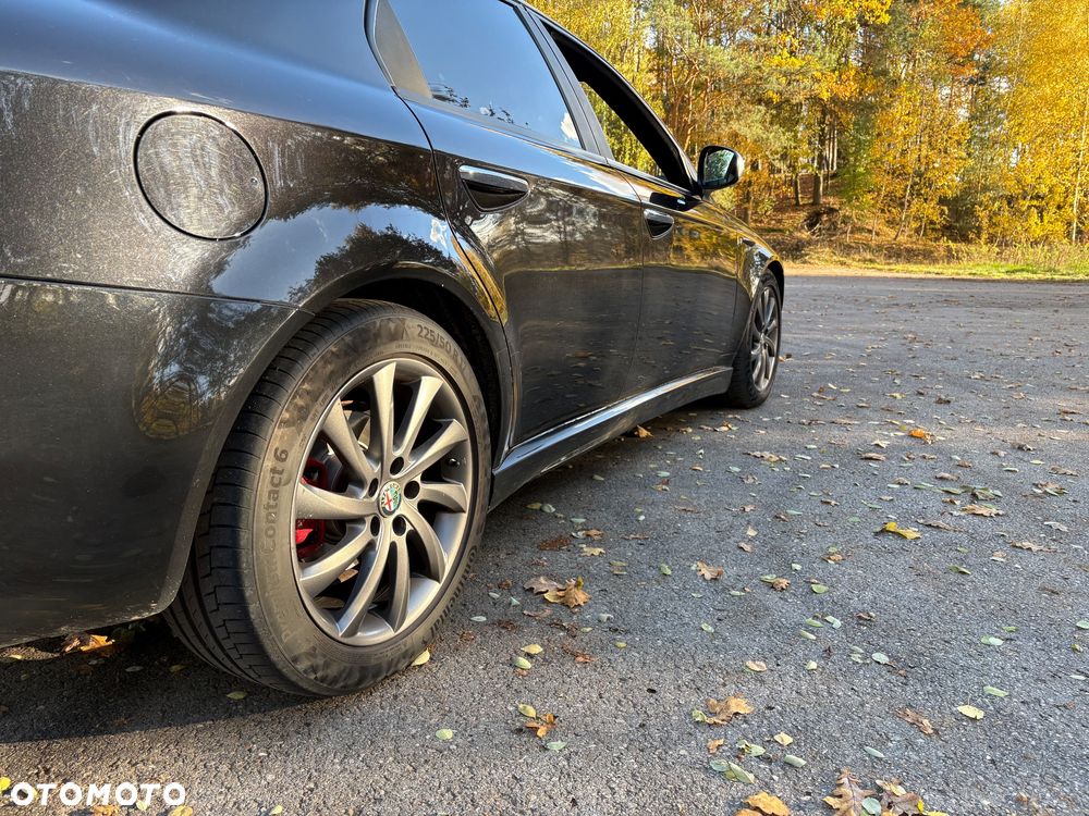 Alfa Romeo 159 1.9JTDM ti - 10