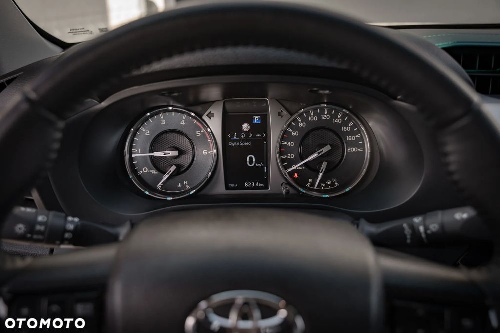 Toyota Hilux 2.8 D-4D Double Cab Invincible 4x4 - 18