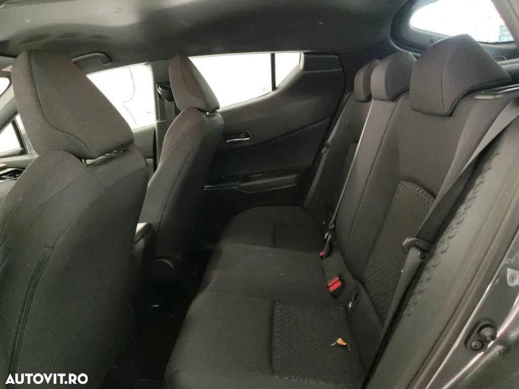 Toyota C-HR Hybrid Business-Edition - 6