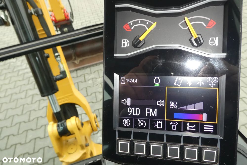 Caterpillar 301.8 -05 SPROWADZONA - 17