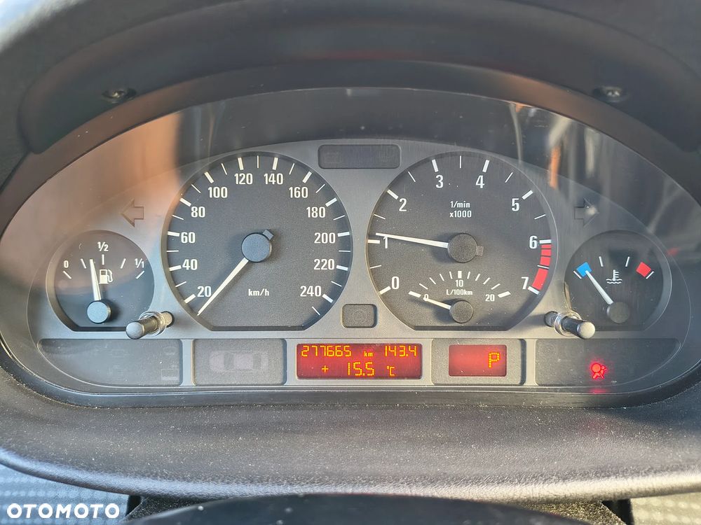 BMW Seria 3 - 16