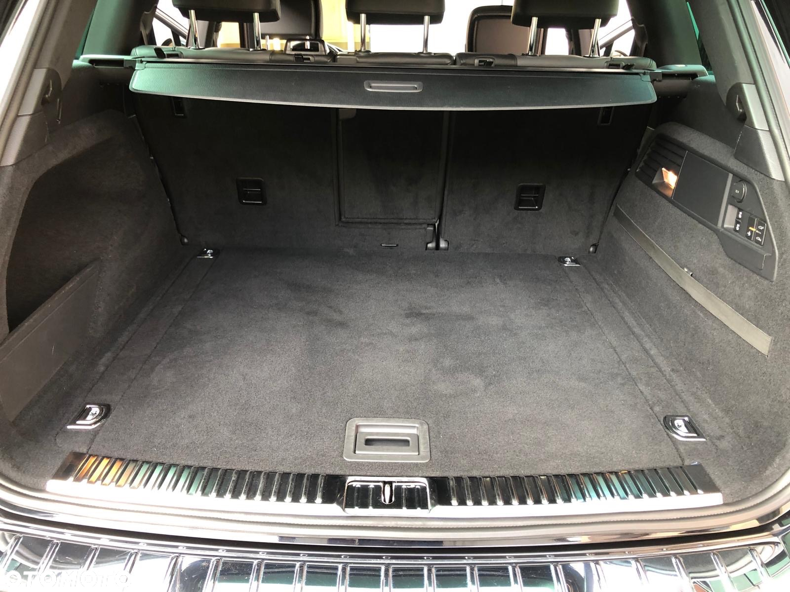 Volkswagen Touareg 3.0 V6 TDI BMT Perfectline R-Style - 26