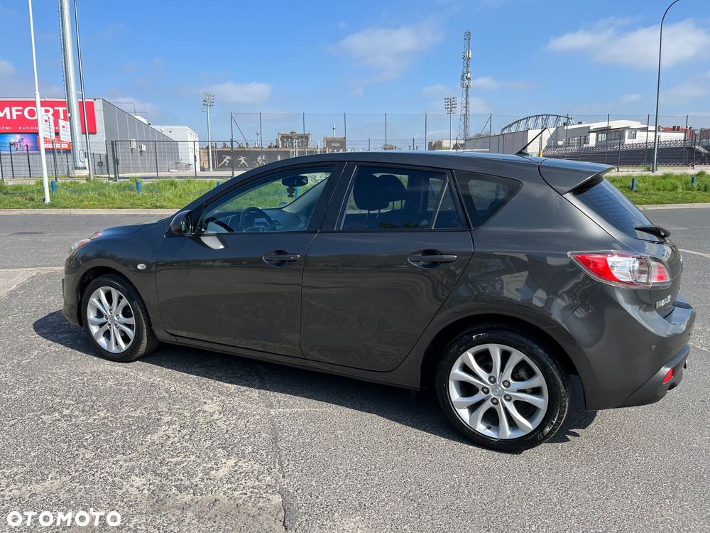 Mazda 3 - 8