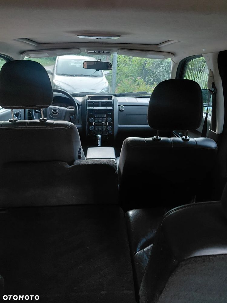 Mazda Tribute - 12