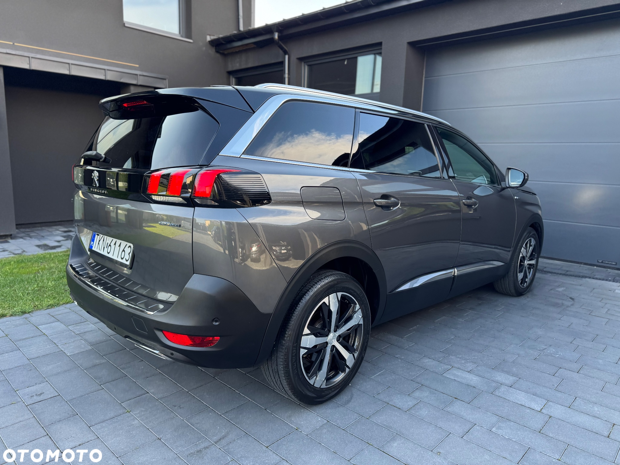 Peugeot 5008 2.0 BlueHDI Allure S&S - 8