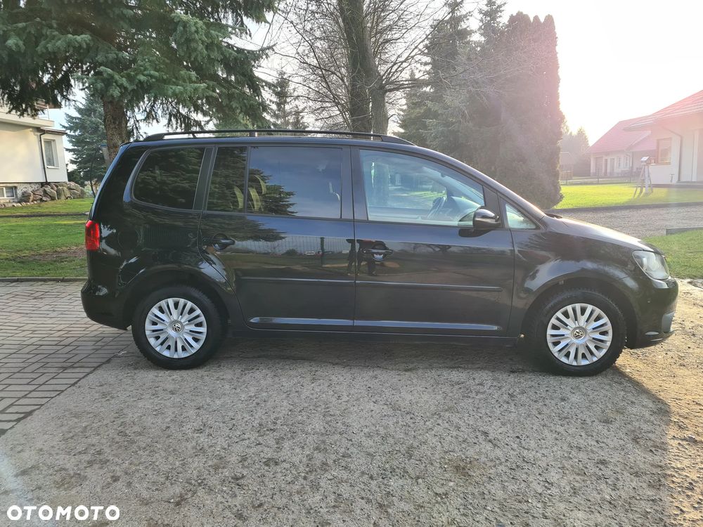 Volkswagen Touran - 8