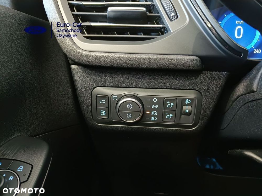 Ford Kuga 2.5 Duratec PHEV ST-LINE X - 29