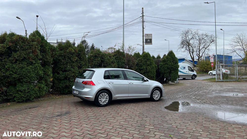 Volkswagen Golf 1.6 TDI DPF BlueMotion - 3