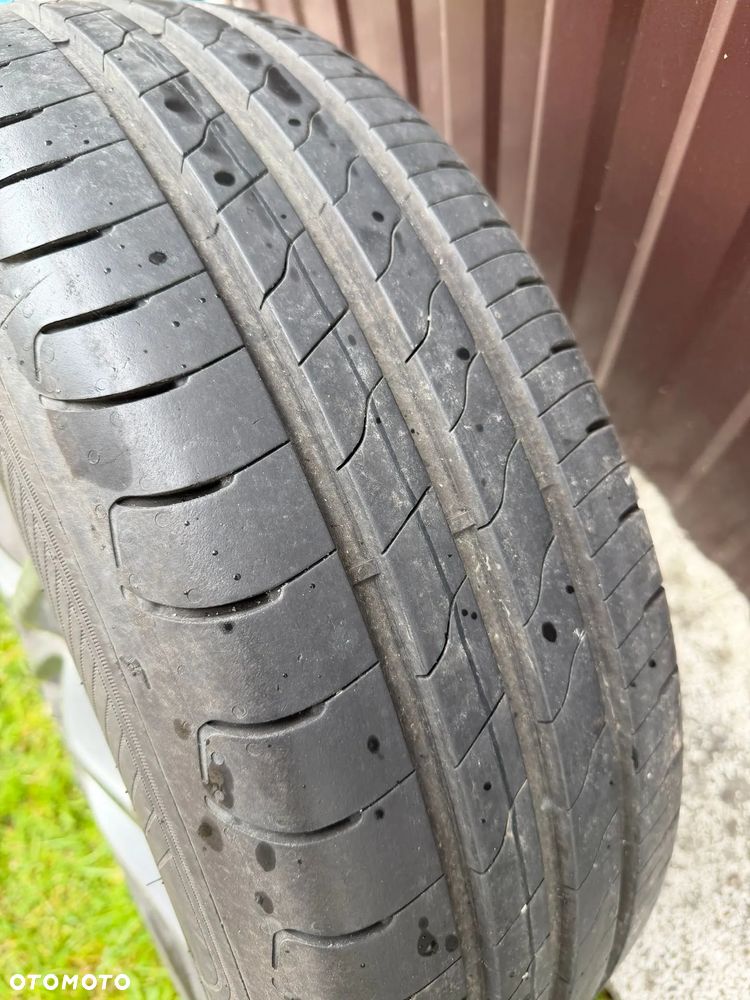 Komplet felgi razem z oponami letnie - 5