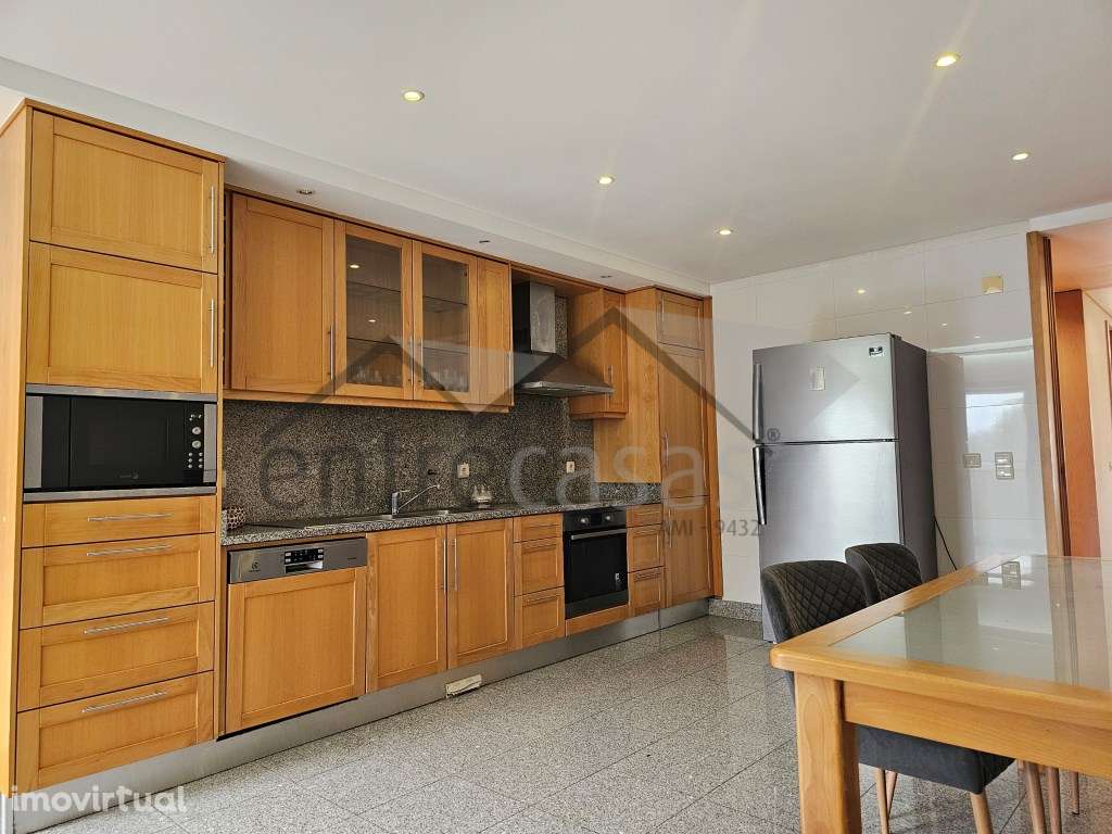 Meadela - Apartamento T3 em Condomínio Fechado - Grande imagem: 2/18