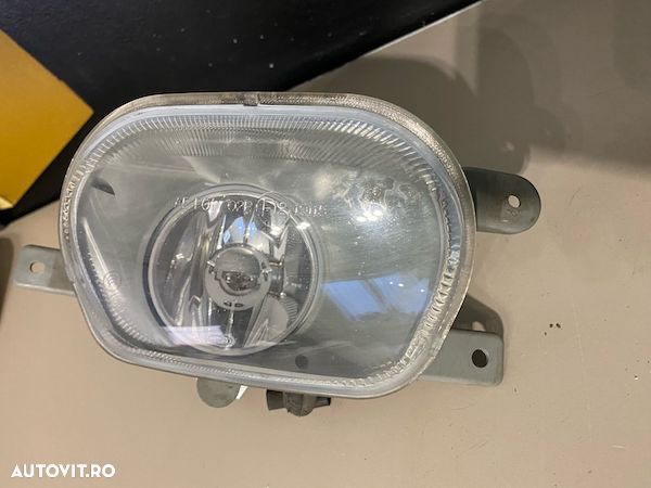 Proiector ceata dreapta VOLVO XC90 2003-2010 31111183 - 1
