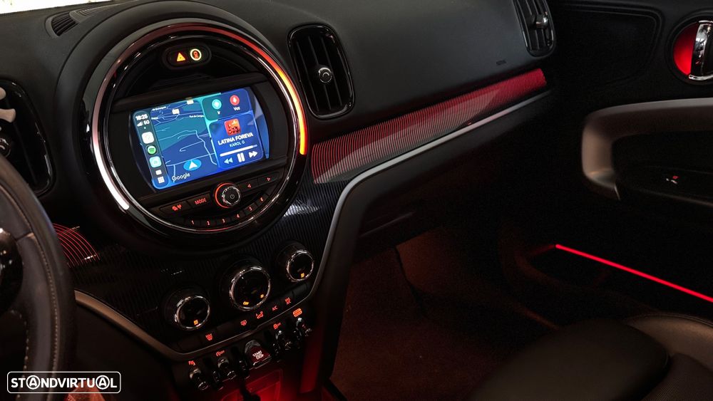 MINI Countryman Cooper D Premium Essential Auto - 21