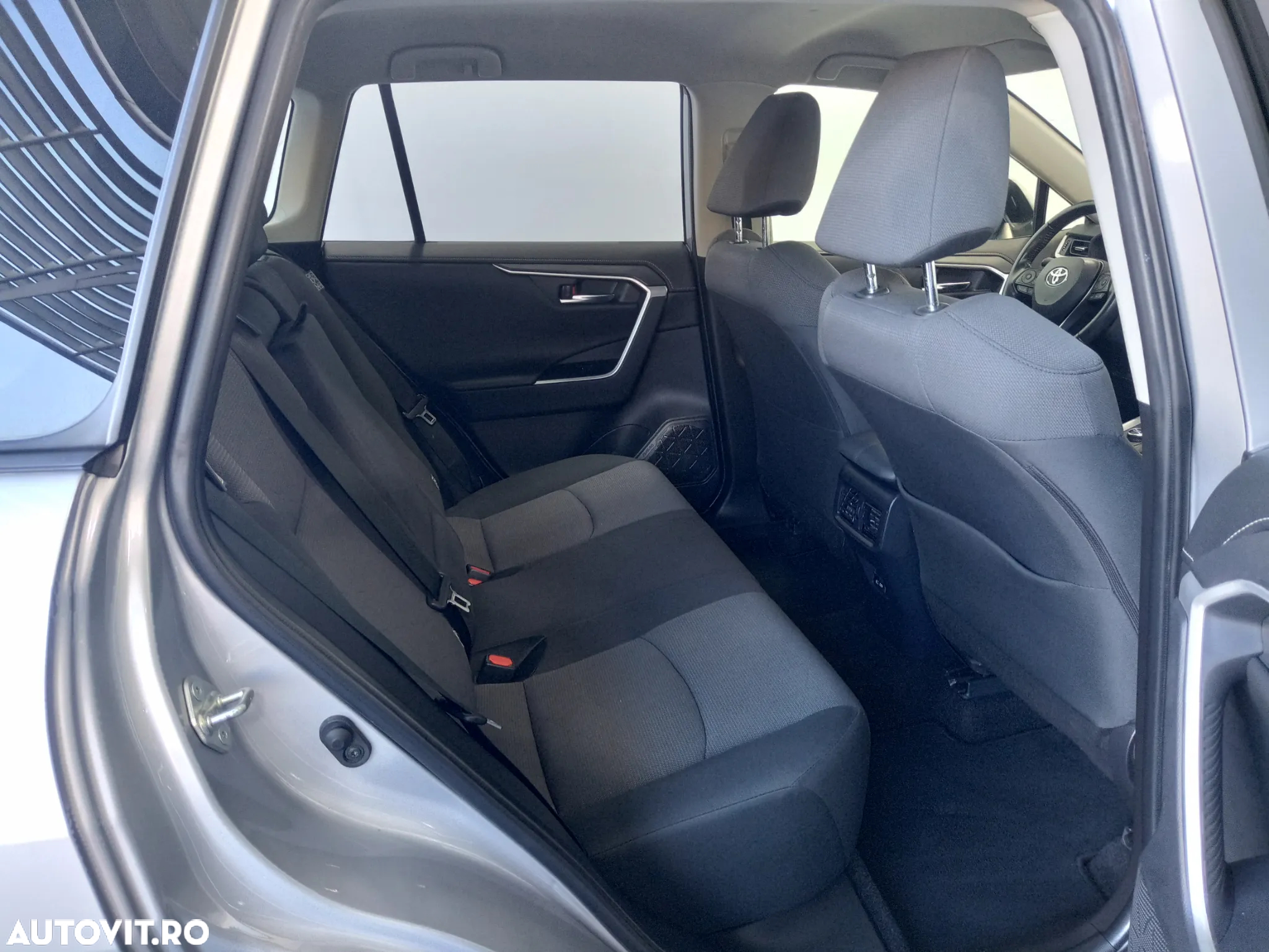 Toyota RAV4 2.0P CVT AWD Dynamic - 23