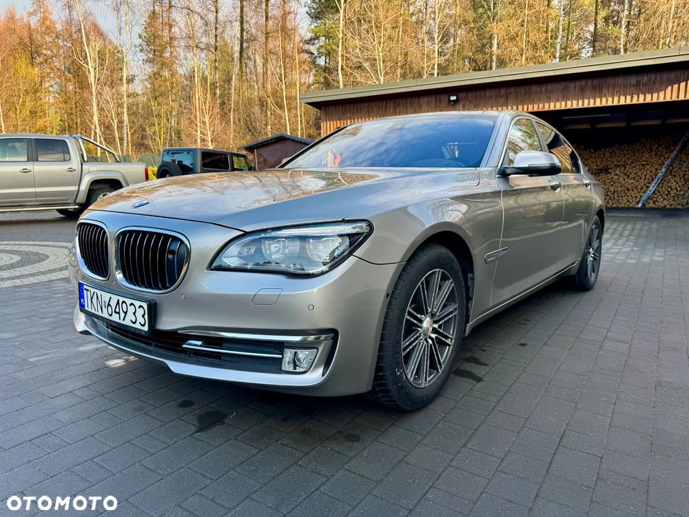 BMW Seria 7 740d xDrive - 4
