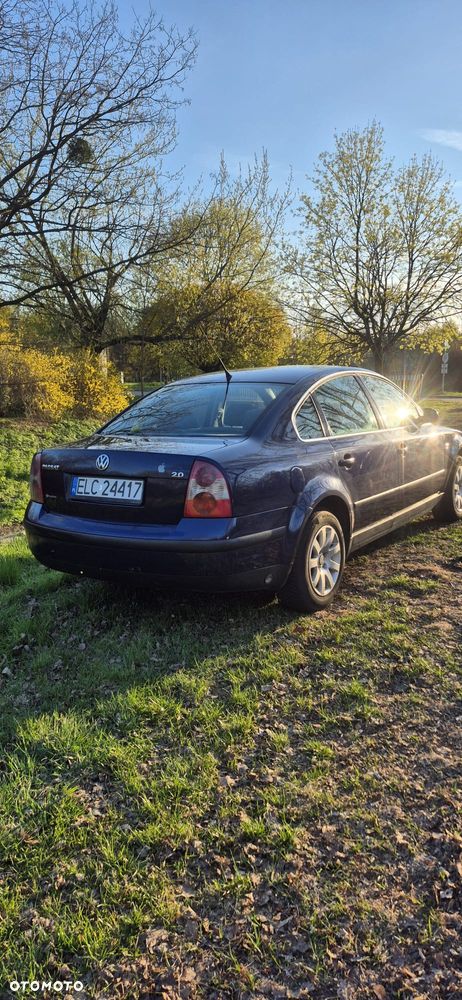 Volkswagen Passat 2.0 Comfortline - 4