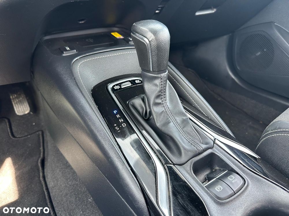 Toyota Corolla 2.0 Hybrid Style - 20