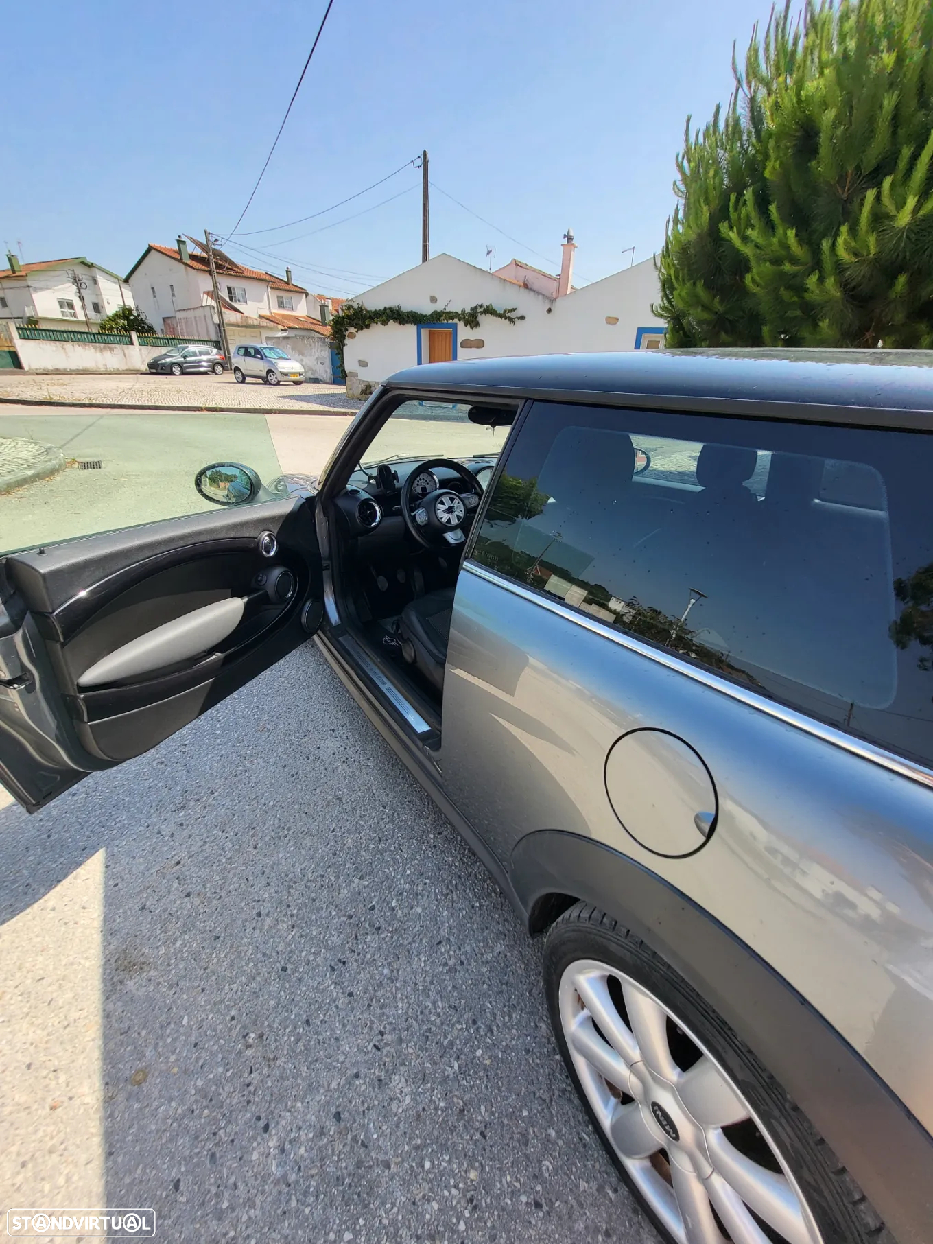 MINI 3 Portas Cooper D - 2