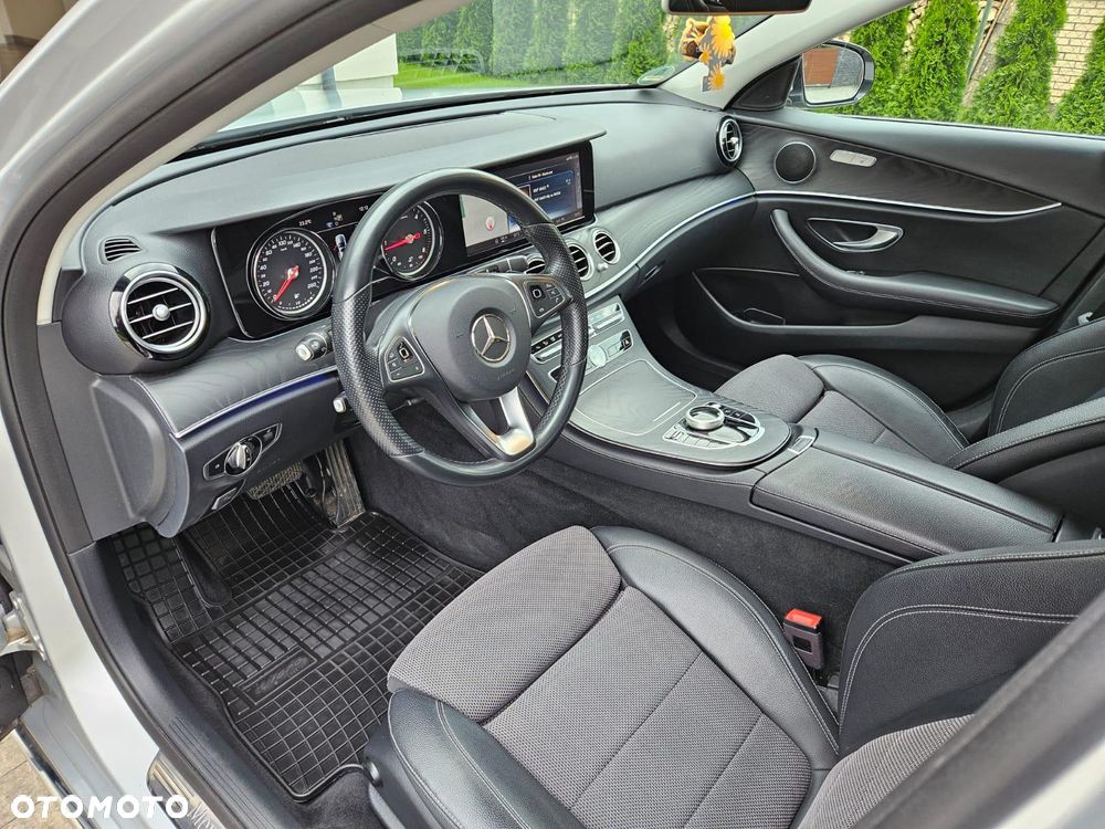 Mercedes-Benz Klasa E 220 d 9G-TRONIC - 10