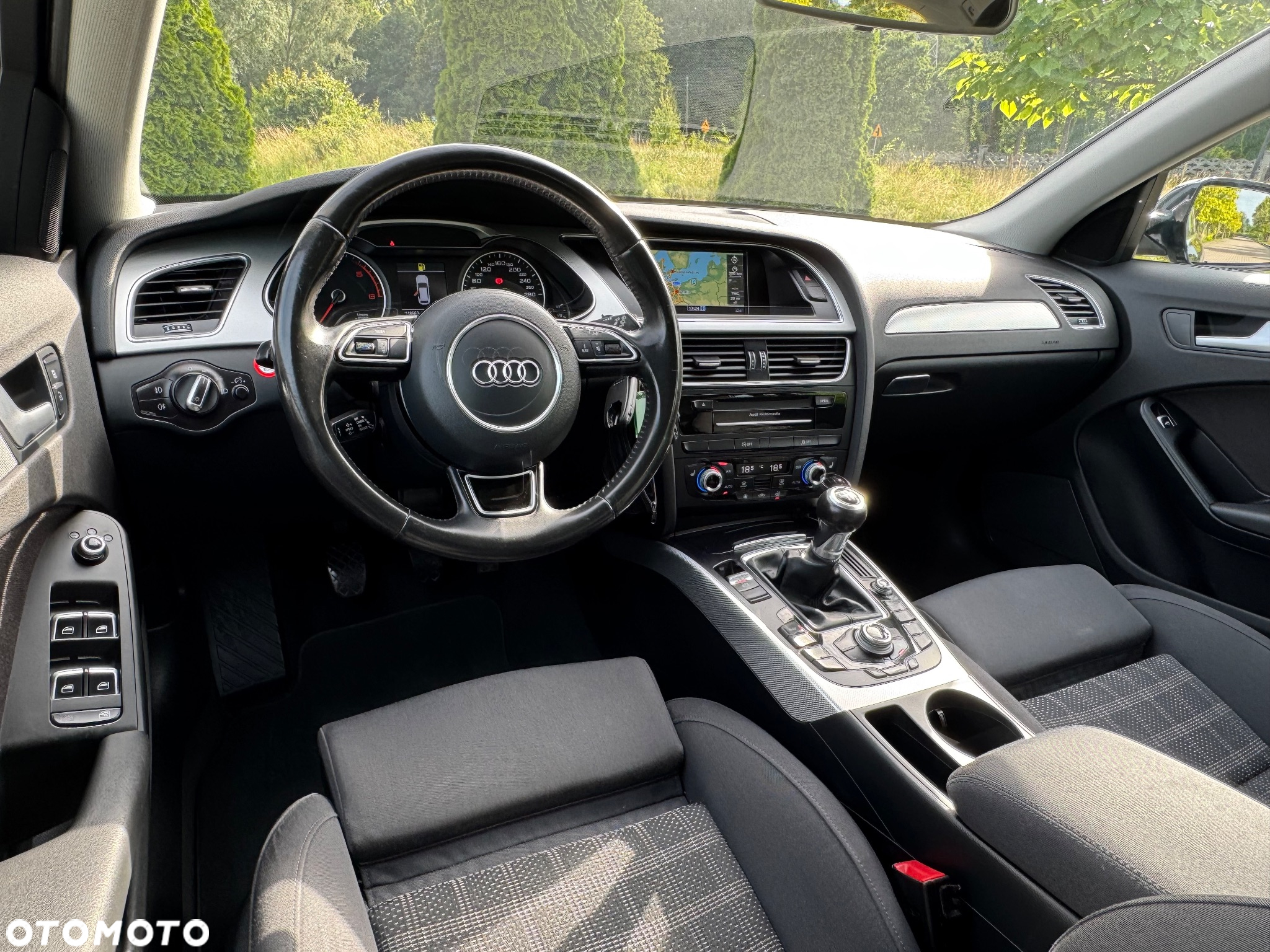Audi A4 Avant 2.0 TDI DPF clean diesel S line Sportpaket - 8