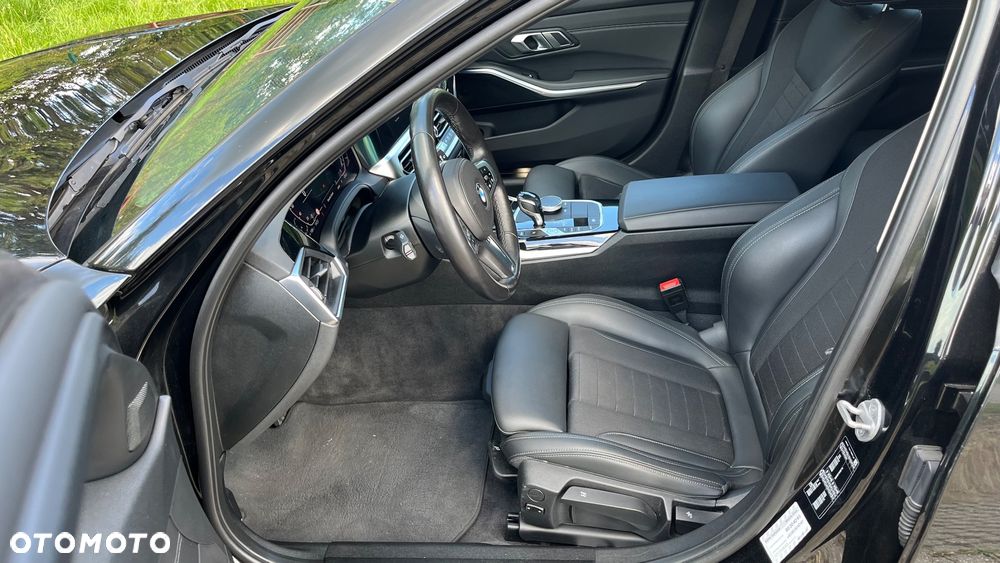 BMW Seria 3 320d Sport Line sport - 19