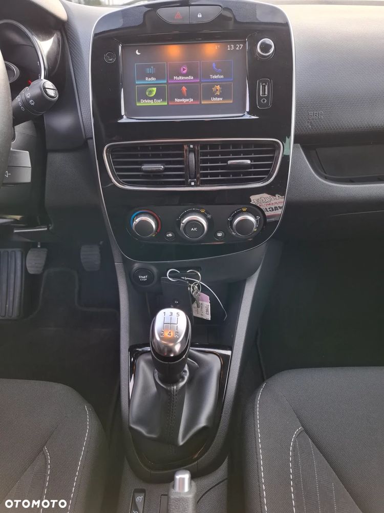 Renault Clio 1.2 16V 75 Limited - 10