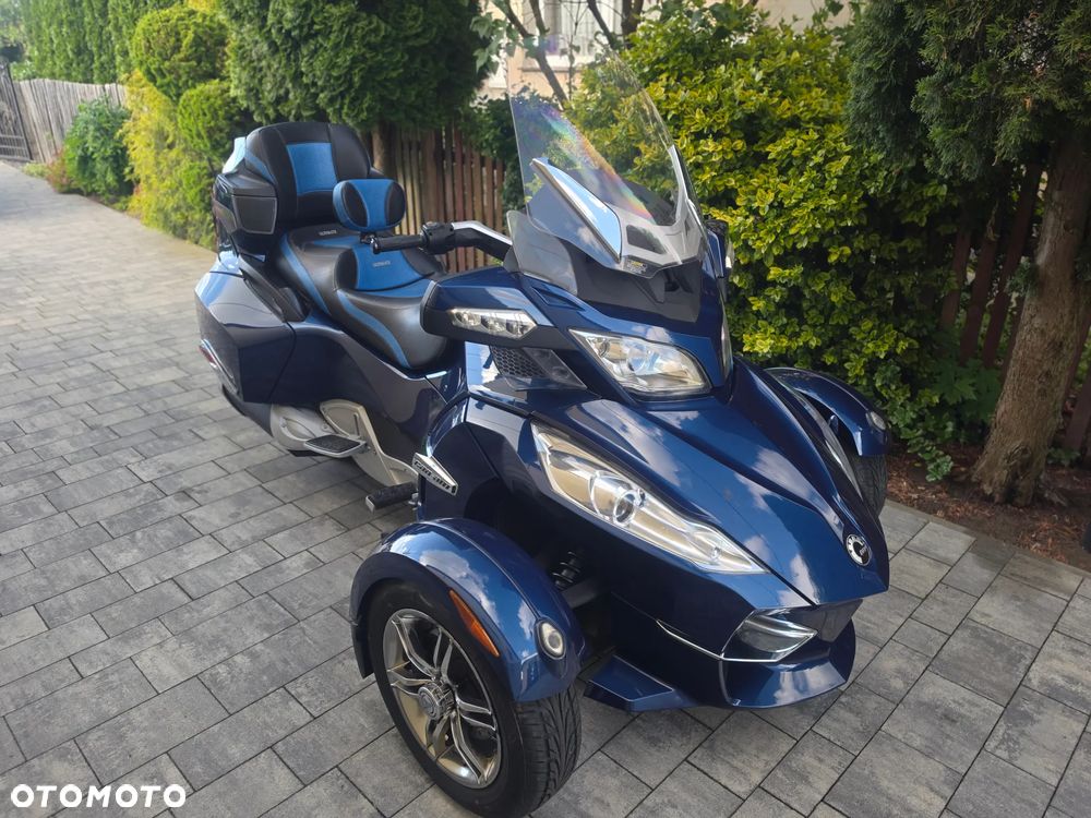 Can-Am Spyder - 1