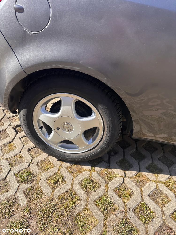 Opel Corsa - 12