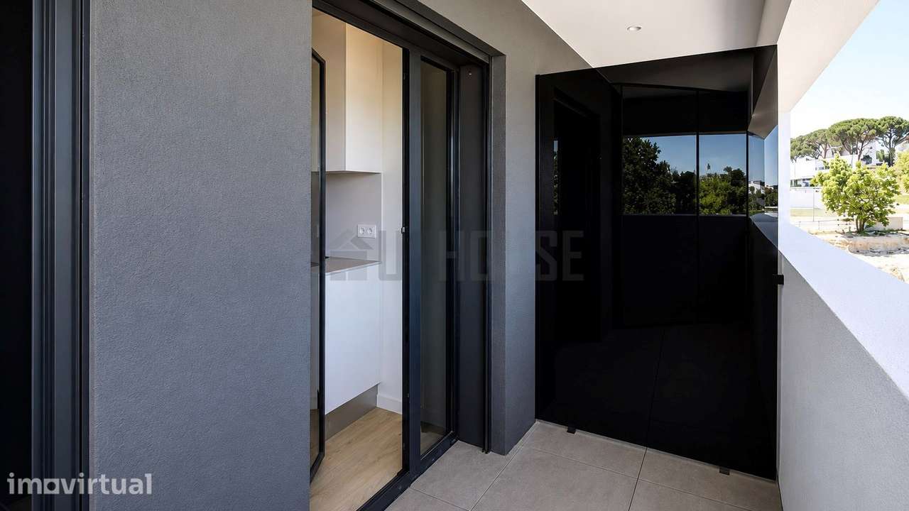 Viva Acima de Tudo | Exclusiva Cobertura T2+2 com Terraço Panorâmico - Grande imagem: 5/22