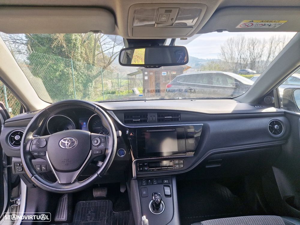 Toyota Auris 1.8 HSD Exclusive - 8