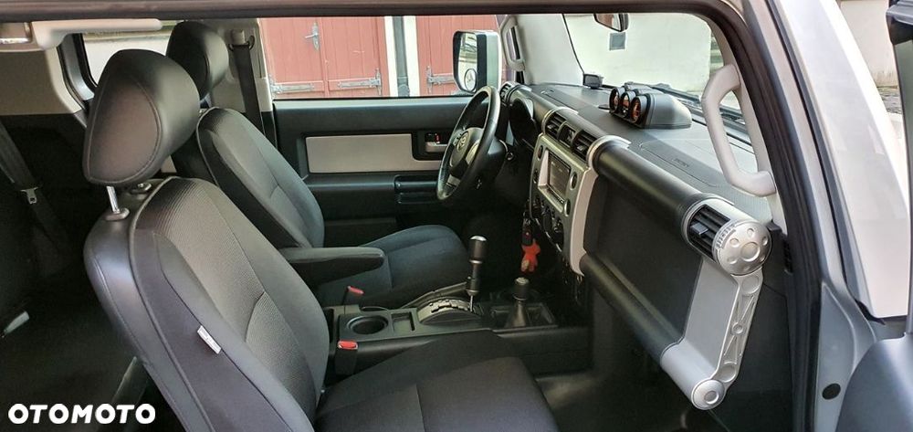 Toyota FJ 4.0 4x4 - 5