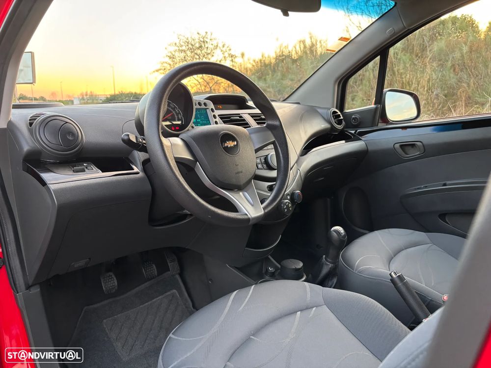 Chevrolet Spark 1.0 LT - 15