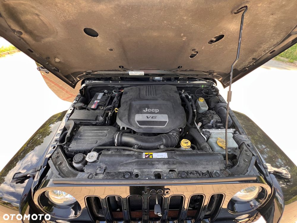Jeep Wrangler 3.6 Unlim Black Edition II - 10