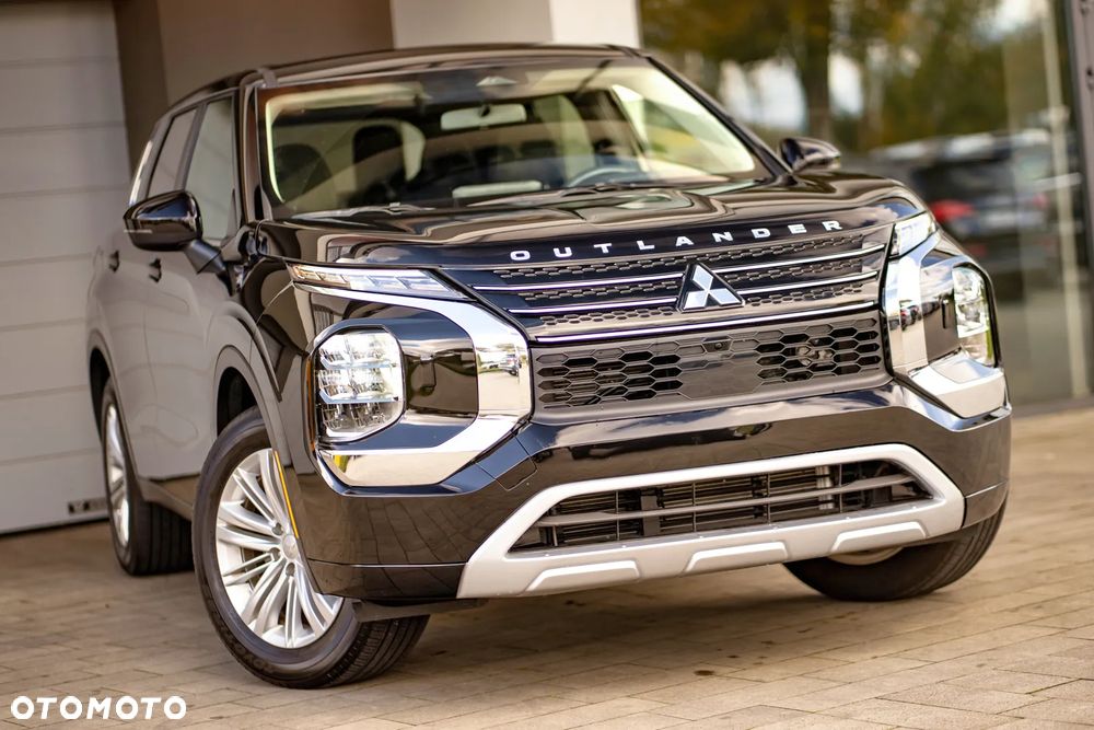 Mitsubishi Outlander - 9