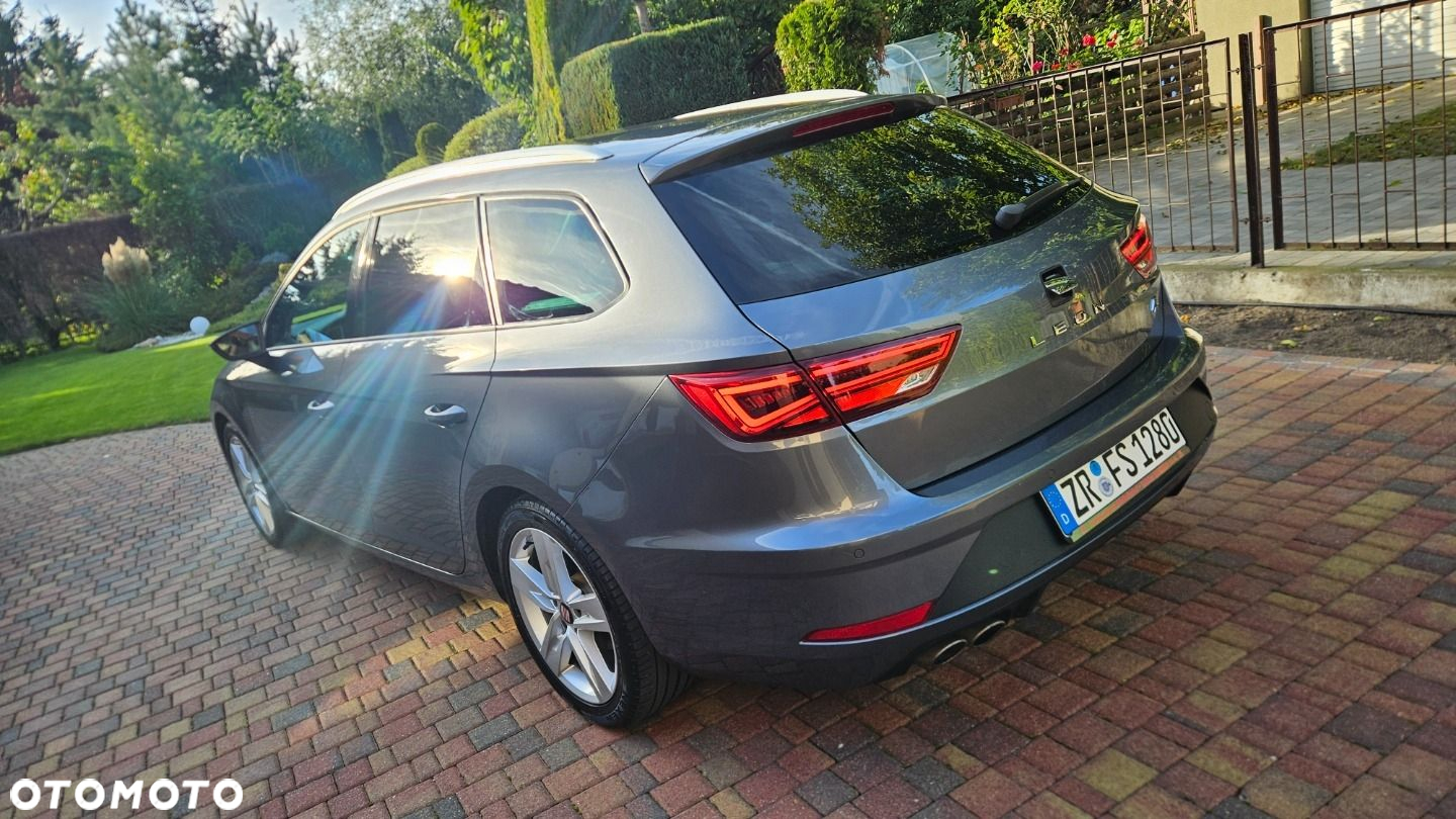 Seat Leon Sportstourer 2.0 TDI FR Plus - 9