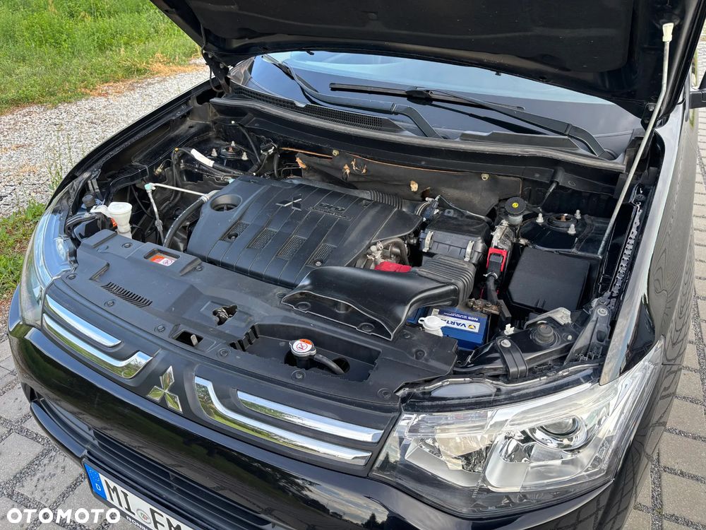Mitsubishi Outlander 2.2 DI-D 4WD Diamant Edition - 28