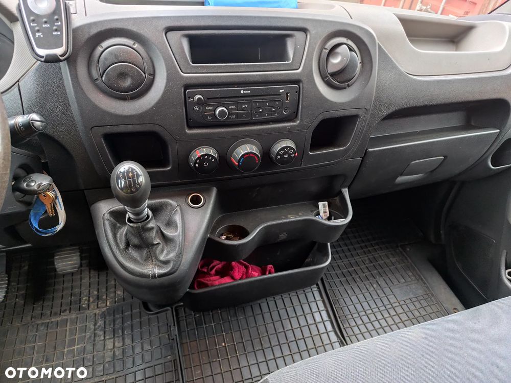 Renault Master - 18