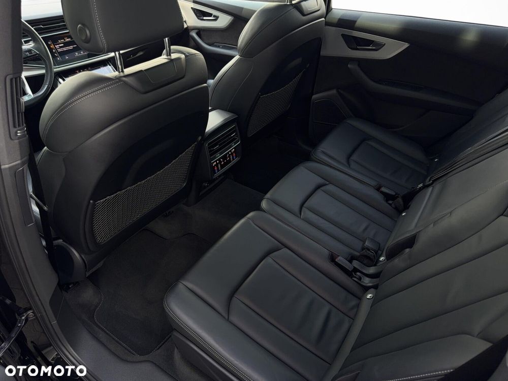 Audi Q7 - 12