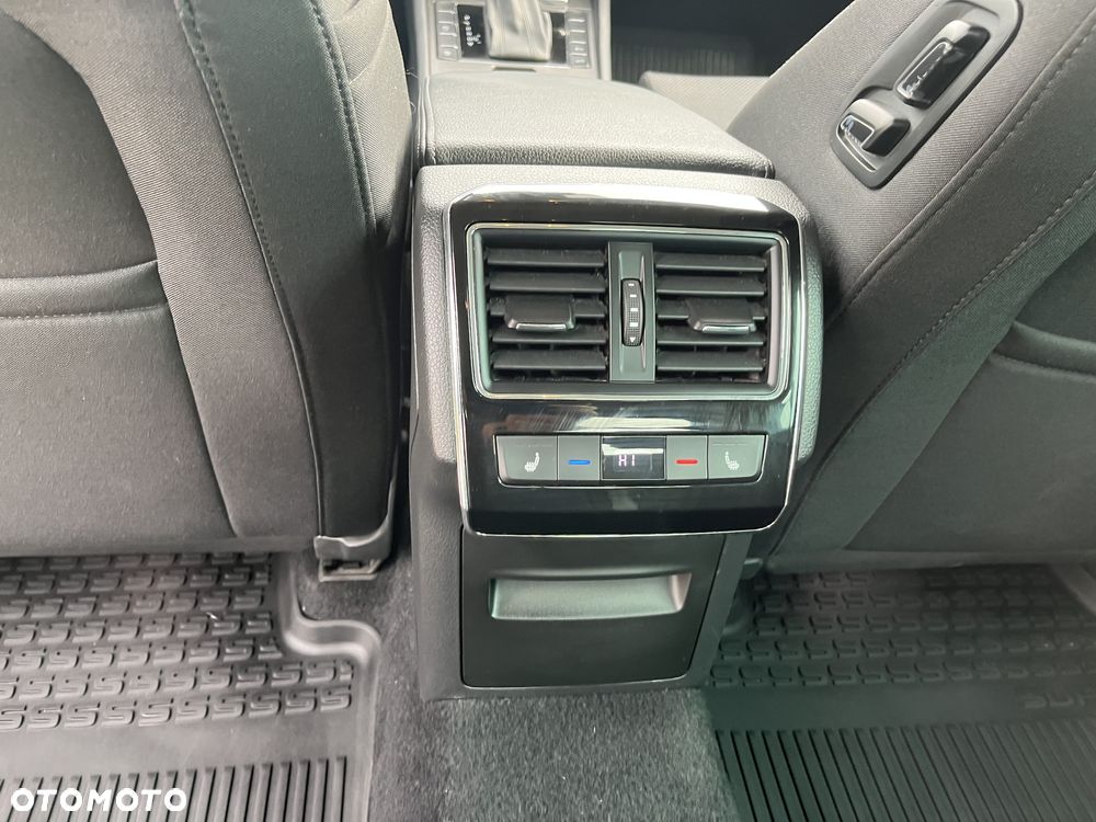 Skoda Superb 2.0 TDI SCR Style DSG - 17