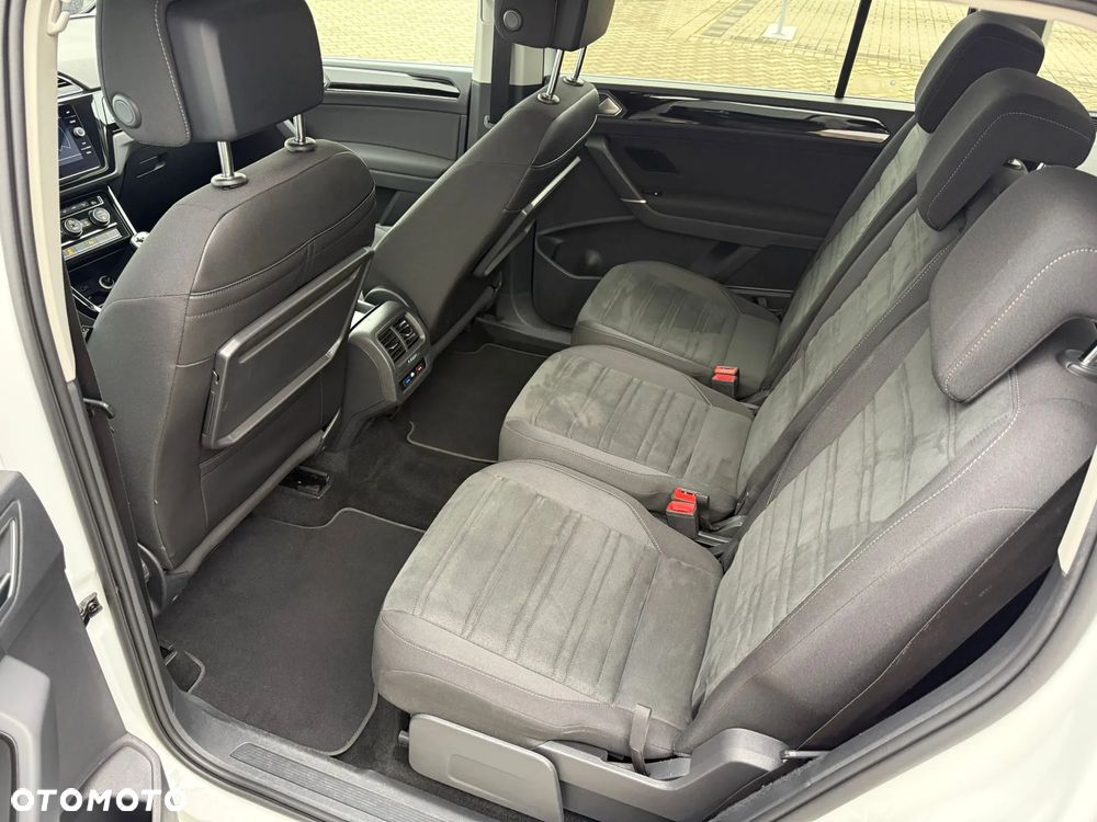 Volkswagen Touran 1.5 TSI EVO Highline - 11