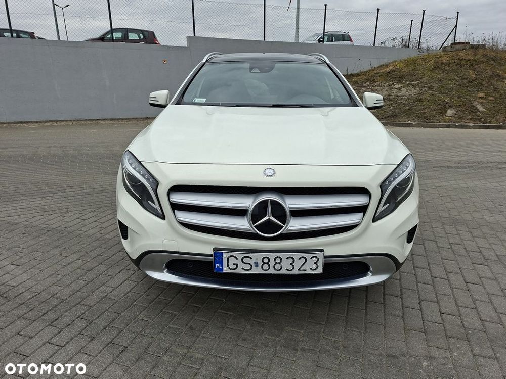 Mercedes-Benz GLA 250 4-Matic - 8