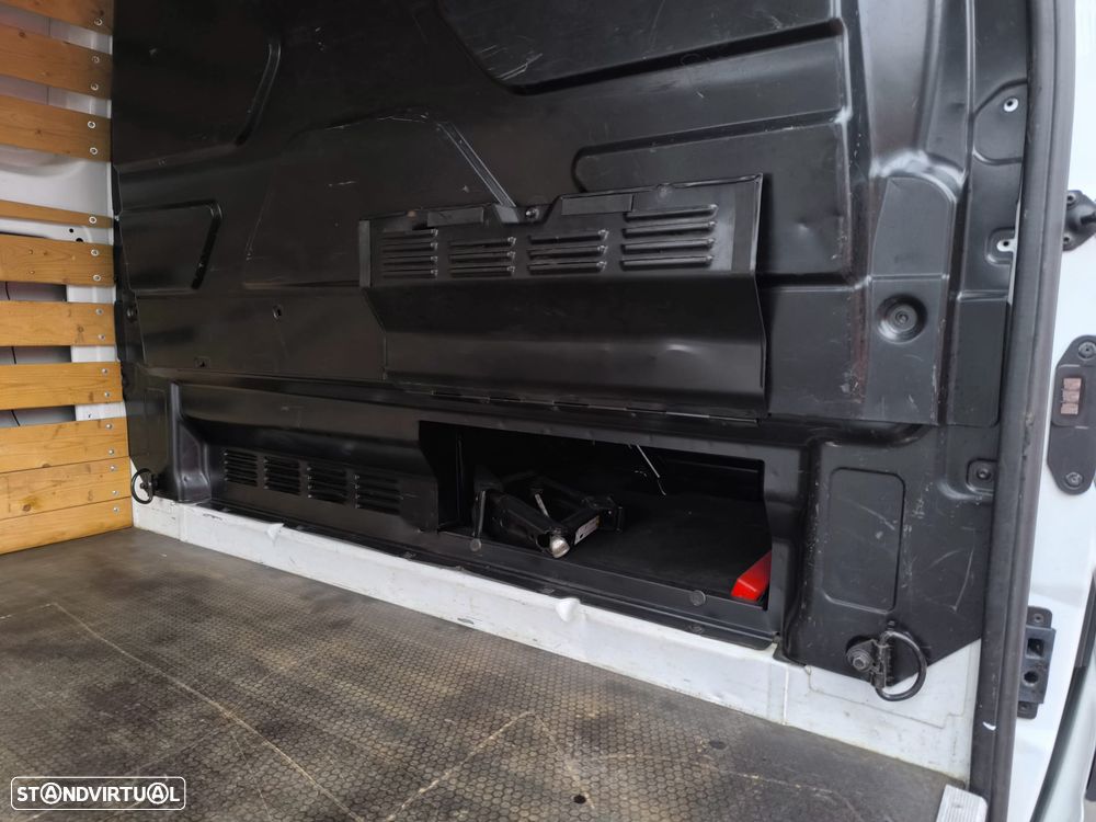 Ford TRANSIT 2.2 TDCi 270 L1 Trend - 51