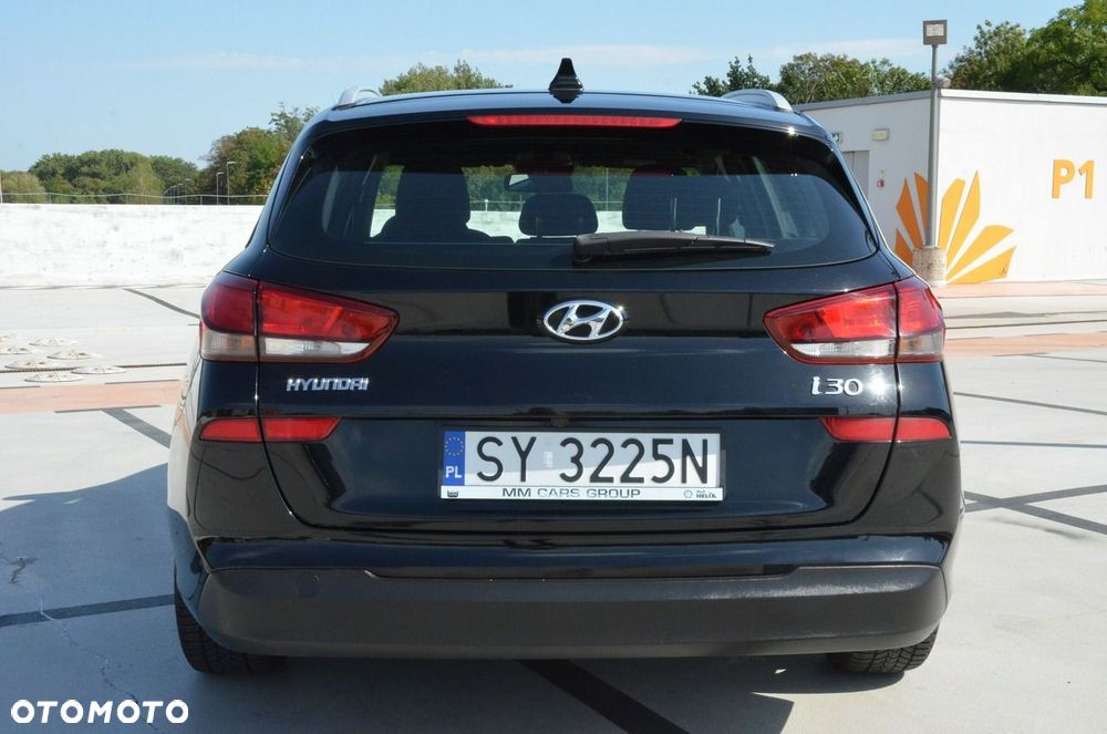 Hyundai i30 1.4 Comfort - 17