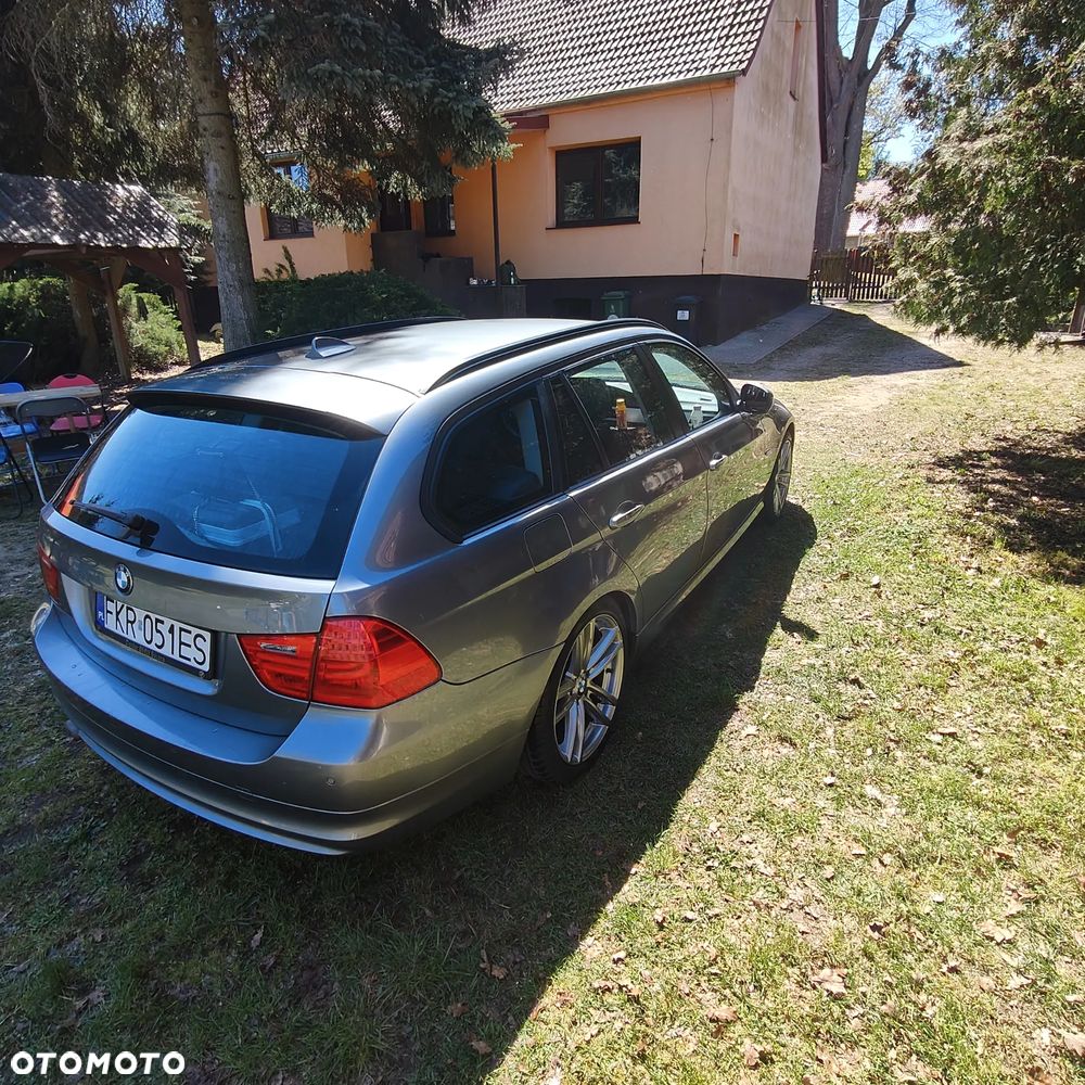 BMW Seria 3 318d - 1