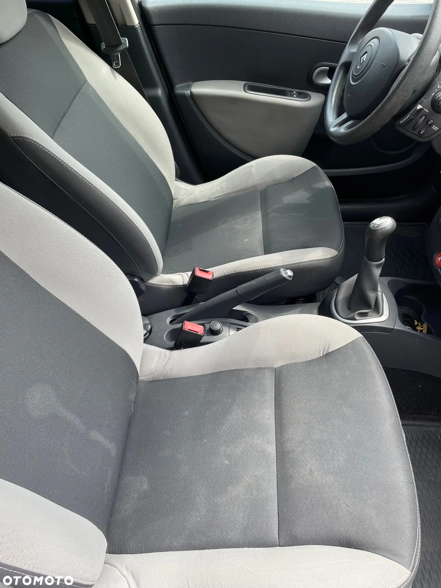 Renault Clio - 18