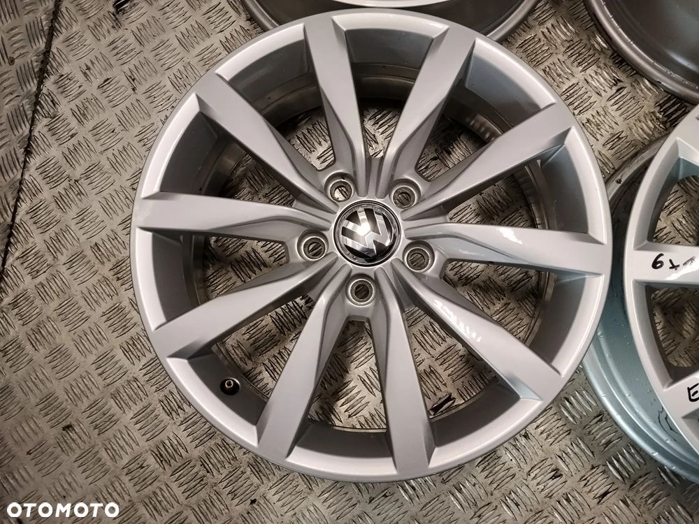 Felgi Vw Golf Caddy Jetta Passat T-Roc Tiguan Touran 6Jx17 et48 5x112 - 6