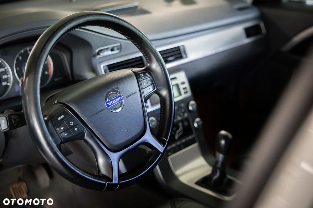 Volvo V70 2.0D Ocean Race - 14